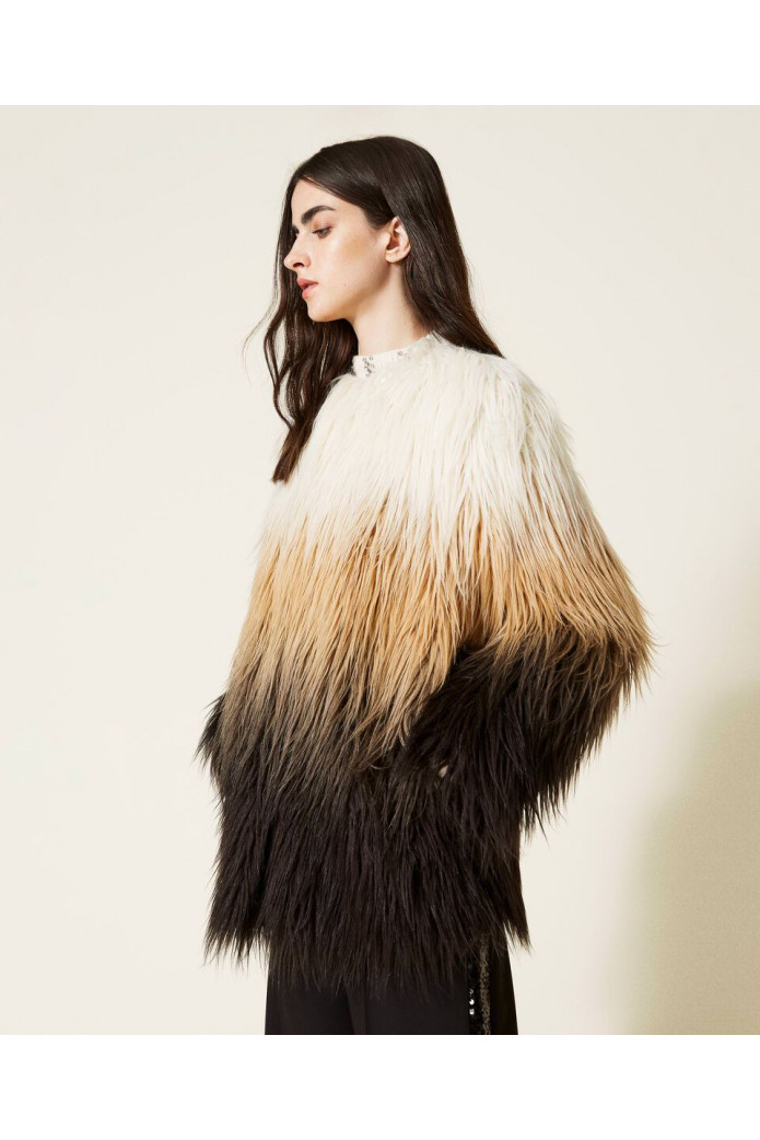 Abrigo de pelo sintético degradado