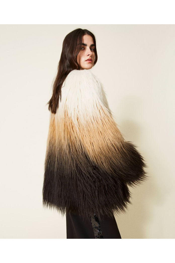 Abrigo de pelo sintético degradado