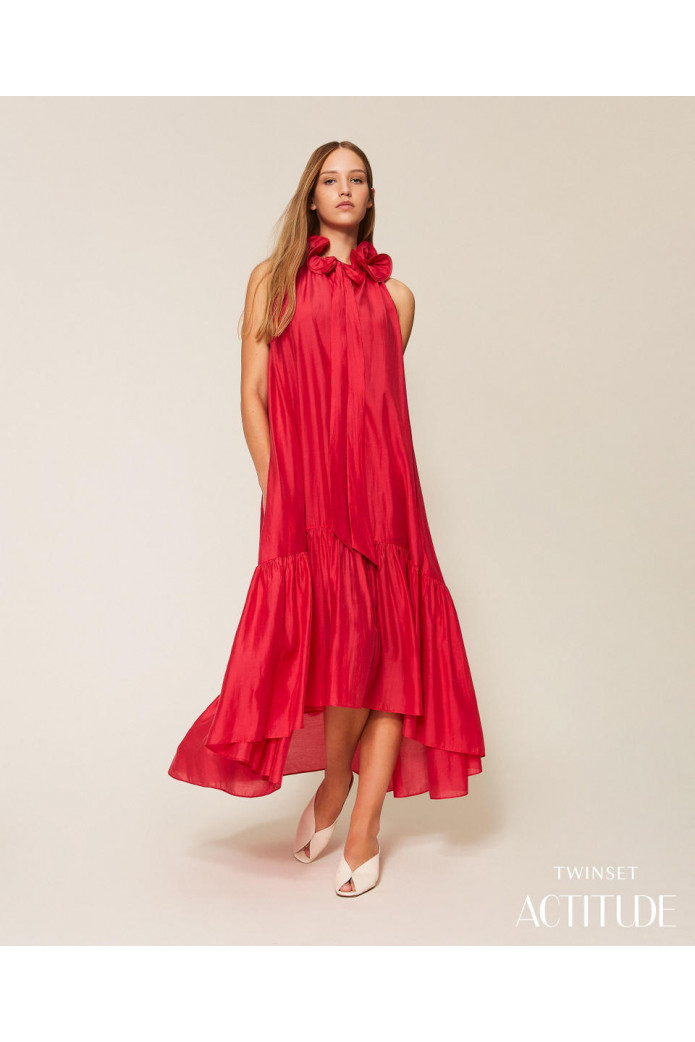 Vestido largo de gasa con volantes