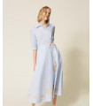 Vestido largo de rayas con bordado