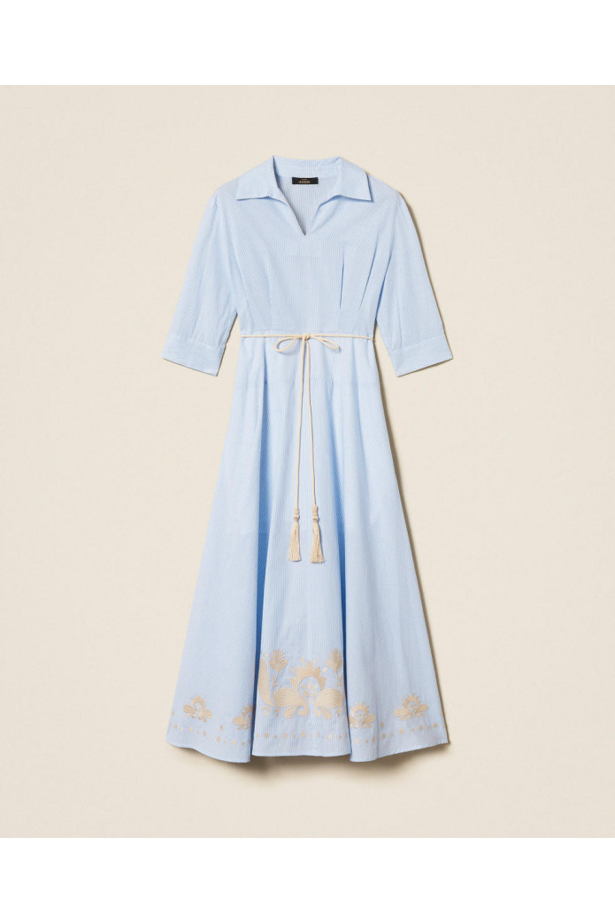 Vestido largo de rayas con bordado